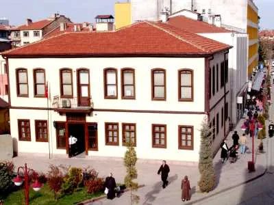 AKŞEHİR BATI CEPHESİ KARARGAHI MÜZESİ
