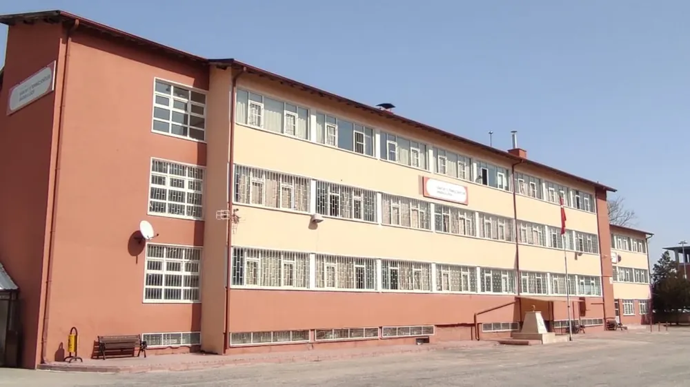 Karatay 15 Temmuz Şehitleri Anadolu Lisesi