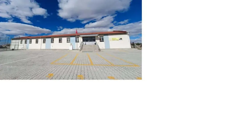 Zincirlikuyu Anadolu Lisesi