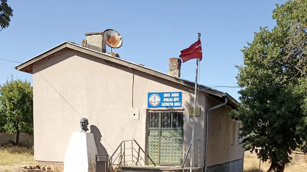 Ayvalca İlkokulu