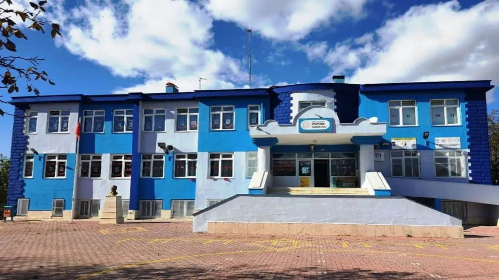 Atatürk İlkokulu · Halkapınar