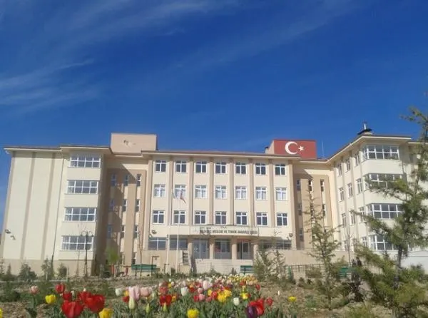 Kozağaç Mesleki ve Teknik Anadolu Lisesi