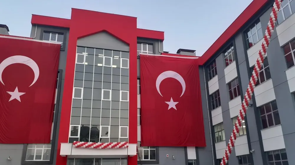 Cemil Meriç Anadolu Lisesi