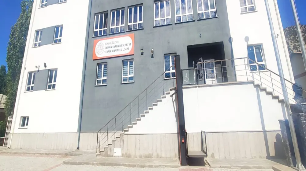Osman Yaren Kız Mesleki ve Teknik Anadolu Lisesi